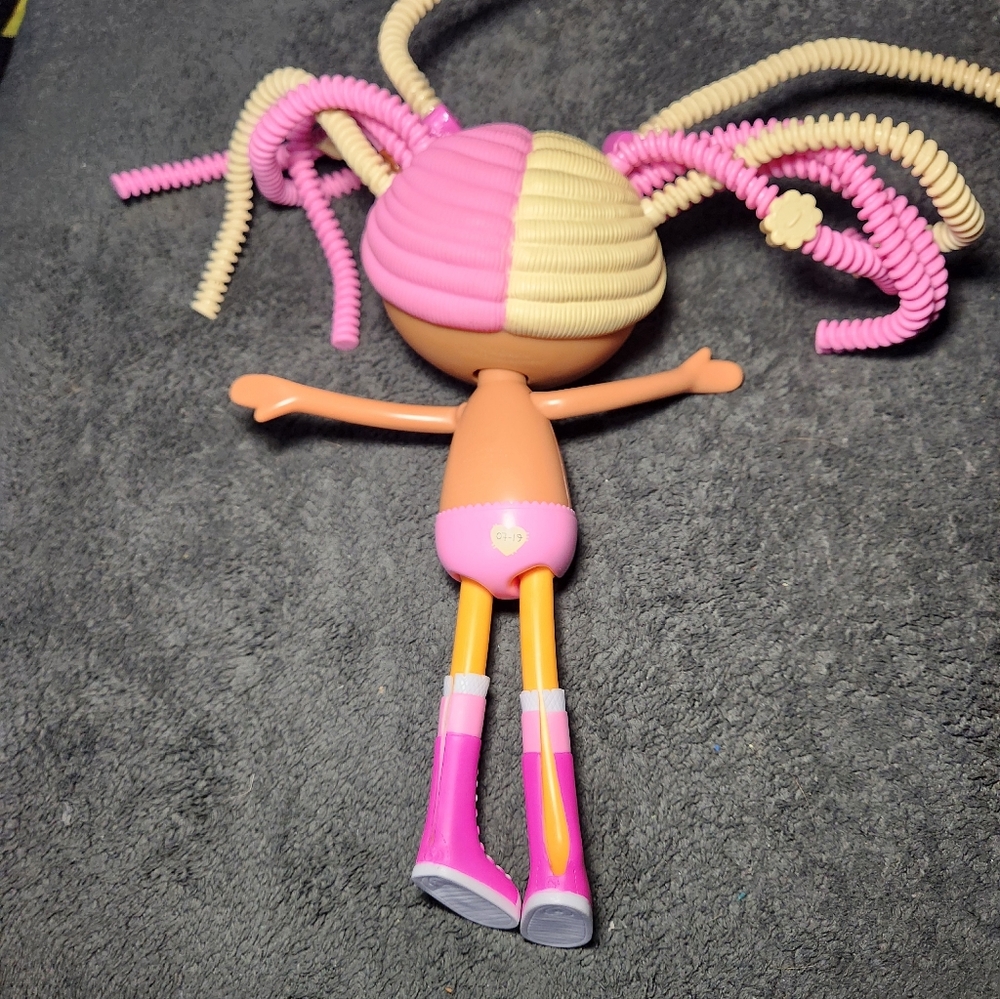 Lalaloopsy Silly Hair Scoops Waffle Cone Doll Just The Doll - Picture 4 of 9